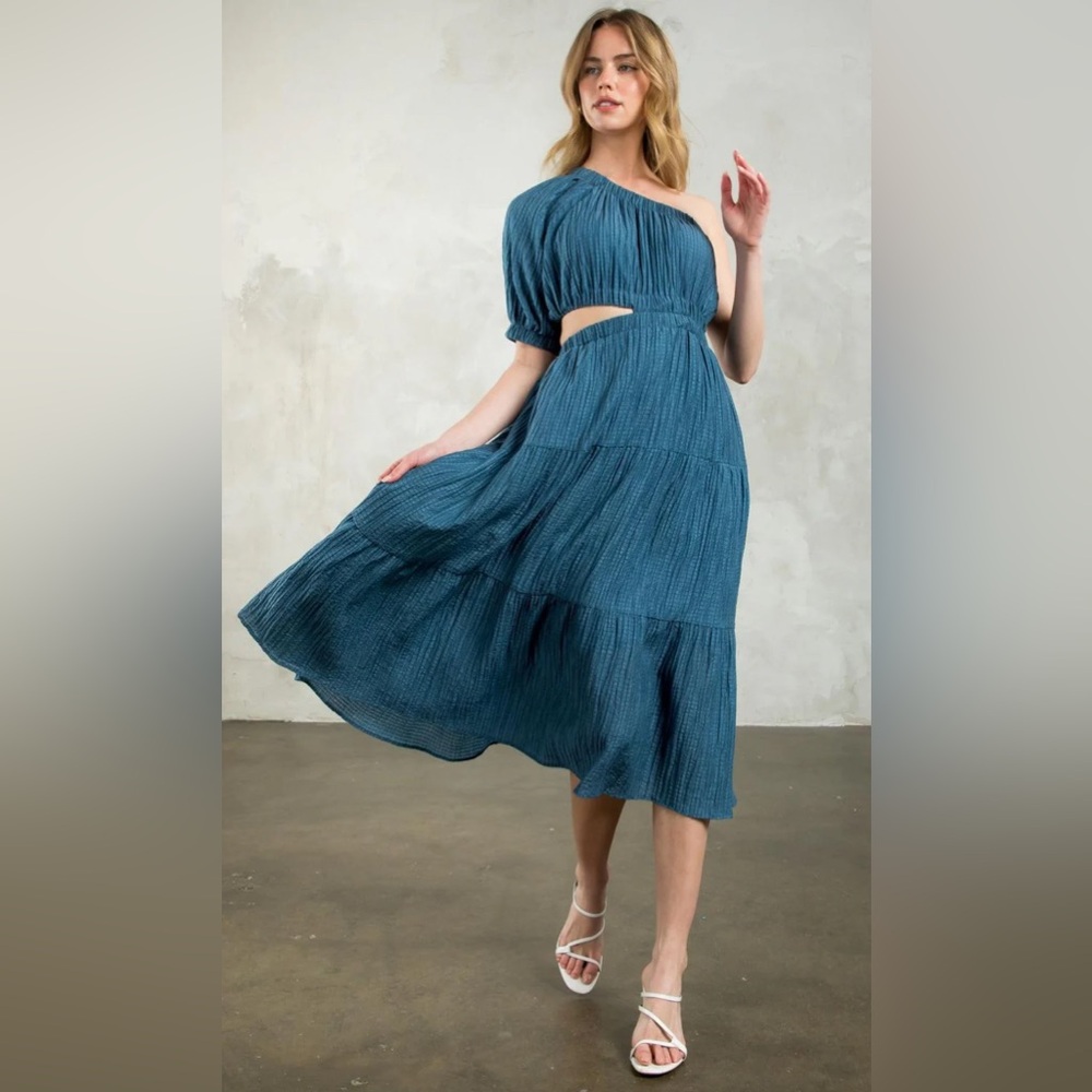 NWT THML One Shoulder Cut Out Midi Dress Size Medium